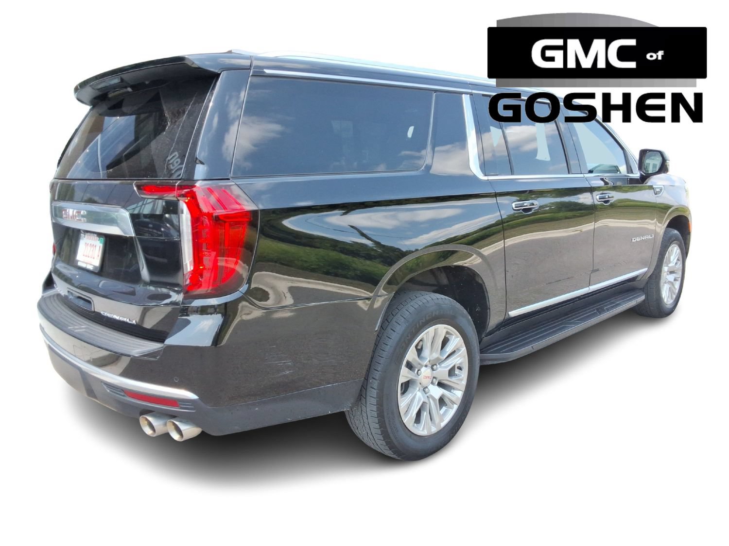 Used 2024 GMC Yukon XL Denali AWD/4WD image 9