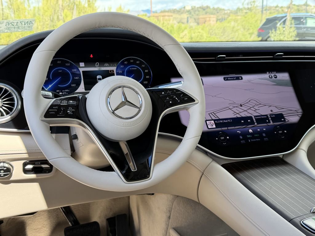 New 2026 Mercedes-Benz EQS 400 4MATIC SUV image 30