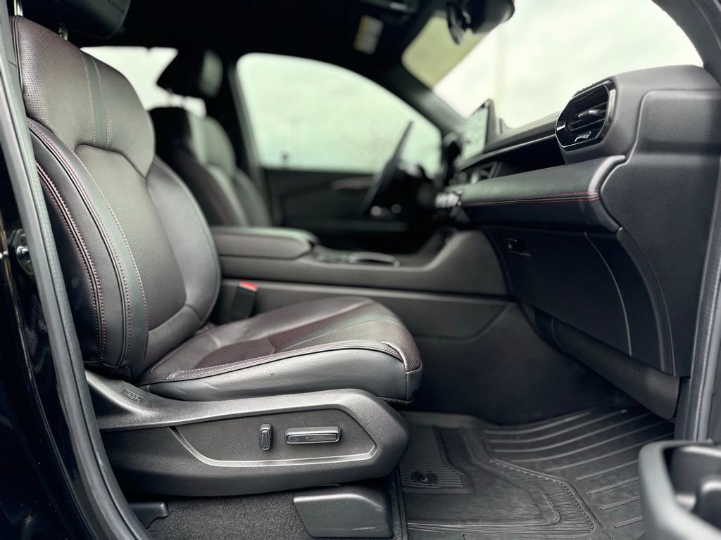 Used 2025 Honda Pilot Black Edition image 20