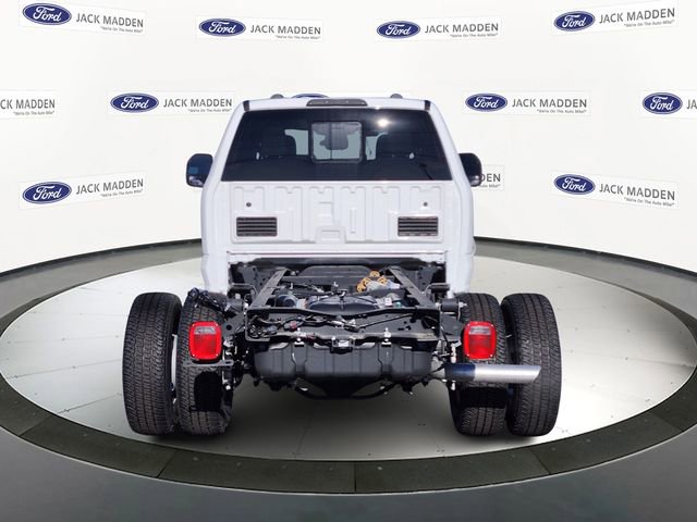 New 2025 Ford F350 XL w/ XL Chrome Package image 4