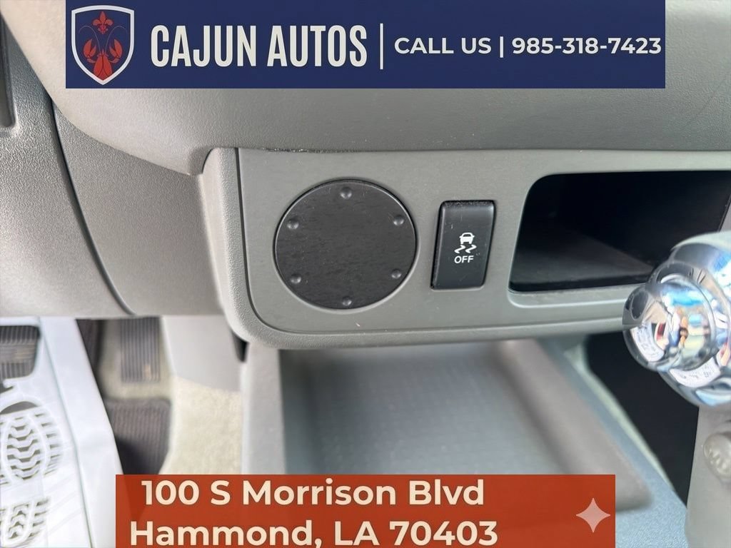 Used 2015 Nissan Frontier SV RWD image 27