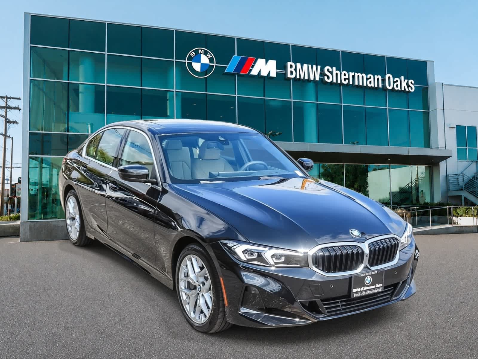 Used 2026 BMW 330i Sedan RWD image 3