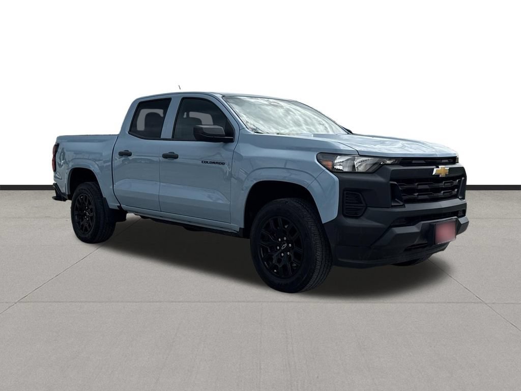 Used 2025 Chevrolet Colorado W/T w/ WT Custom Package RWD image 3
