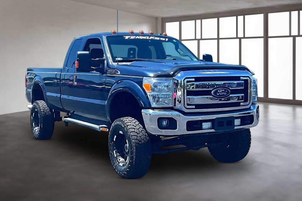 Used 2016 Ford F250 XLT w/ Snow Plow Prep Package AWD/4WD image 12