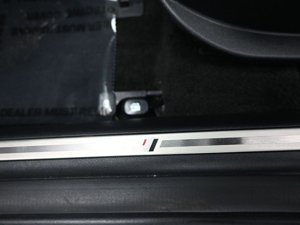 Used 2025 Hyundai Elantra N Base image 21
