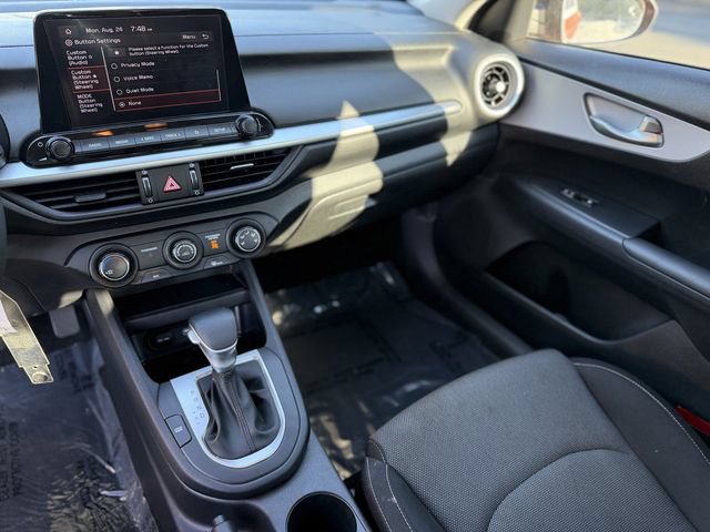 Certified 2024 Kia Forte LXS w/ LXS Technology Package FWD image 16