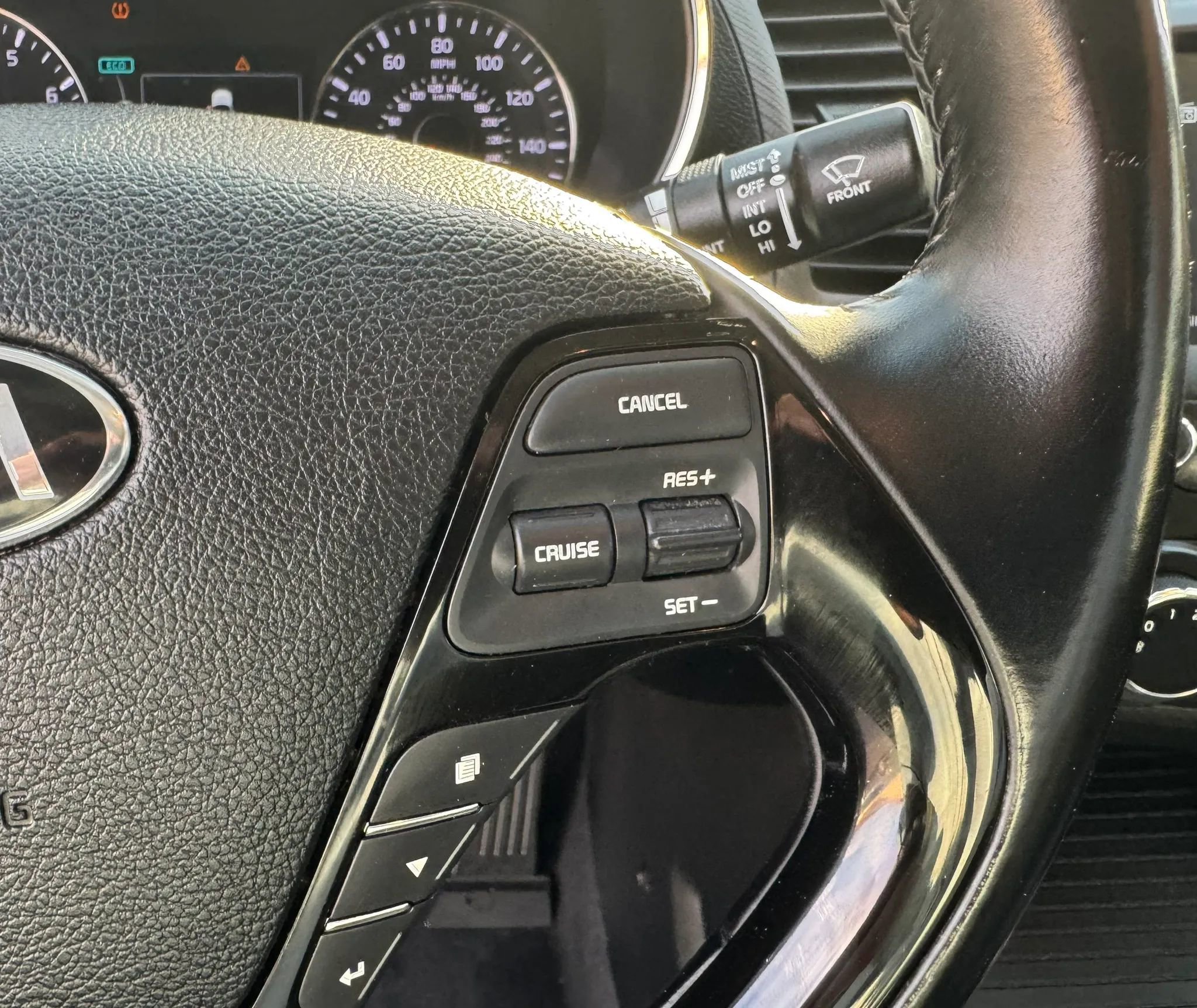 Used 2018 Kia Forte S w/ S Technology Plus Package FWD image 6