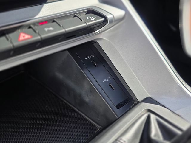 Used 2023 Audi Q3 2.0T Premium image 36