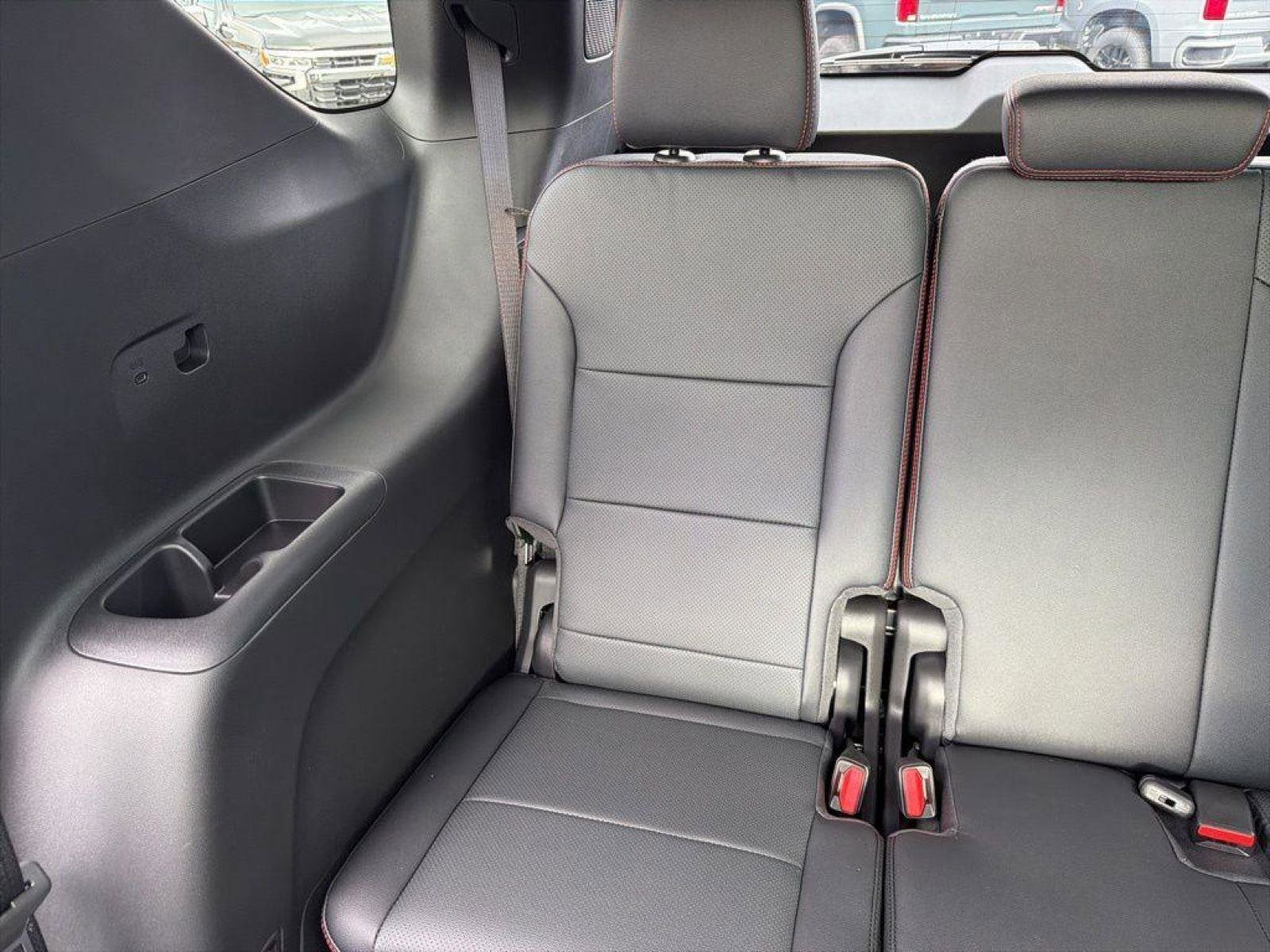New 2026 Chevrolet Traverse RS w/ LPO, Floor Liner Package image 49