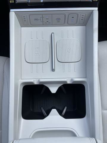 New 2025 Hyundai Santa Fe Calligraphy image 32