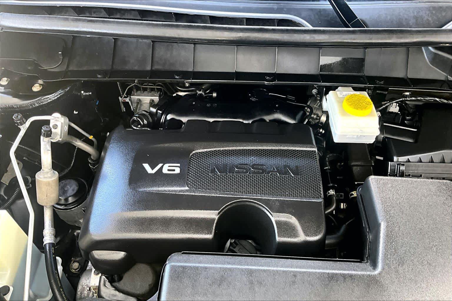 Certified 2022 Nissan Pathfinder SV w/ SV Premium Package AWD/4WD image 33