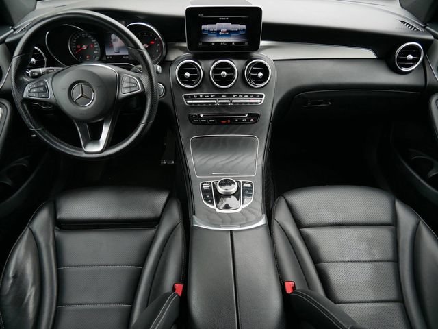 Used 2019 Mercedes-Benz GLC 300 4MATIC image 14