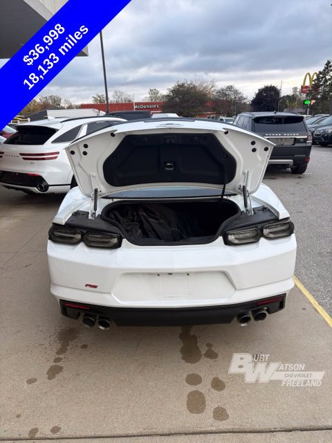 Used 2022 Chevrolet Camaro LT w/ RS Package RWD image 7