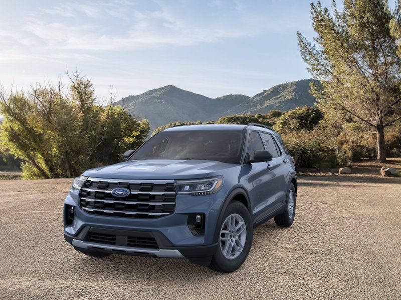 Used 2026 Ford Explorer Active w/ Active Comfort Package RWD image 4