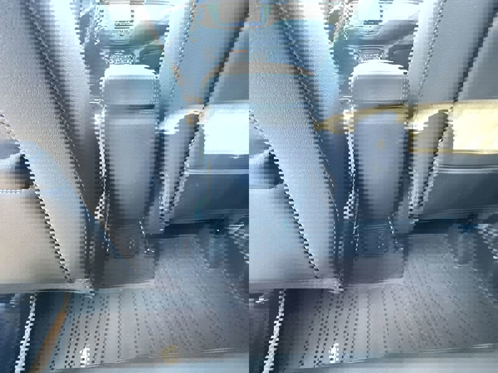 Used 2021 Buick Encore GX Select w/ Advanced Technology Package FWD image 22