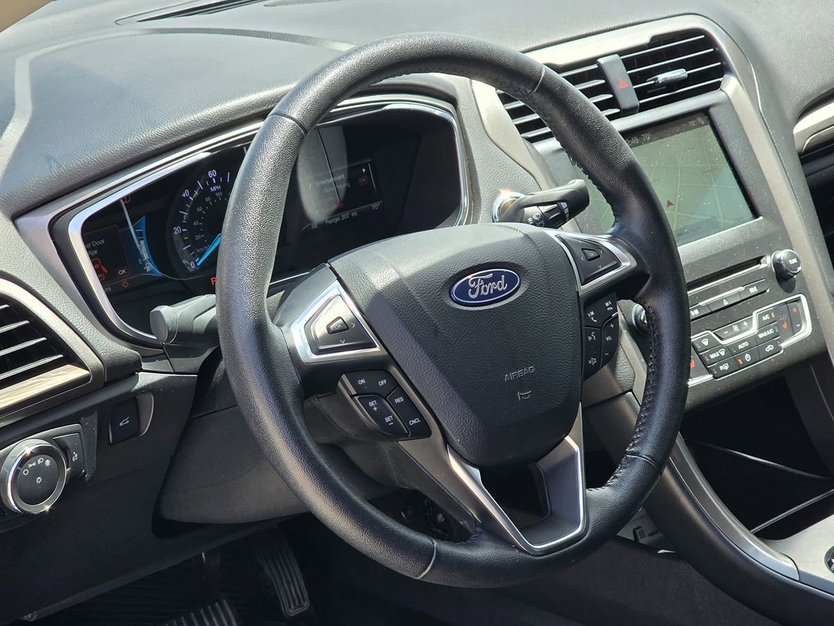 Used 2018 Ford Fusion Energi SE FWD image 10