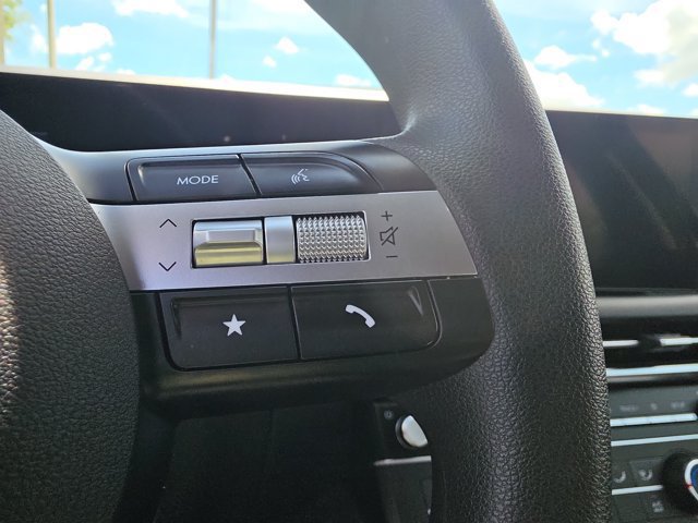 Used 2026 Hyundai Tucson SE FWD image 19