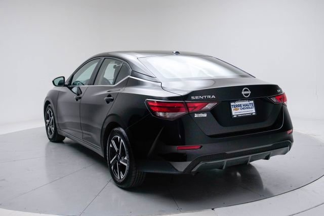 Used 2024 Nissan Sentra SV FWD image 3