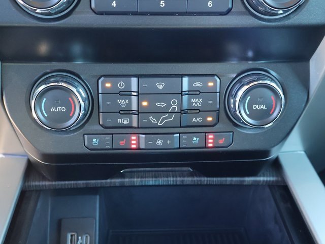 Used 2021 Ford F450 Lariat w/ Lariat Value Package image 28