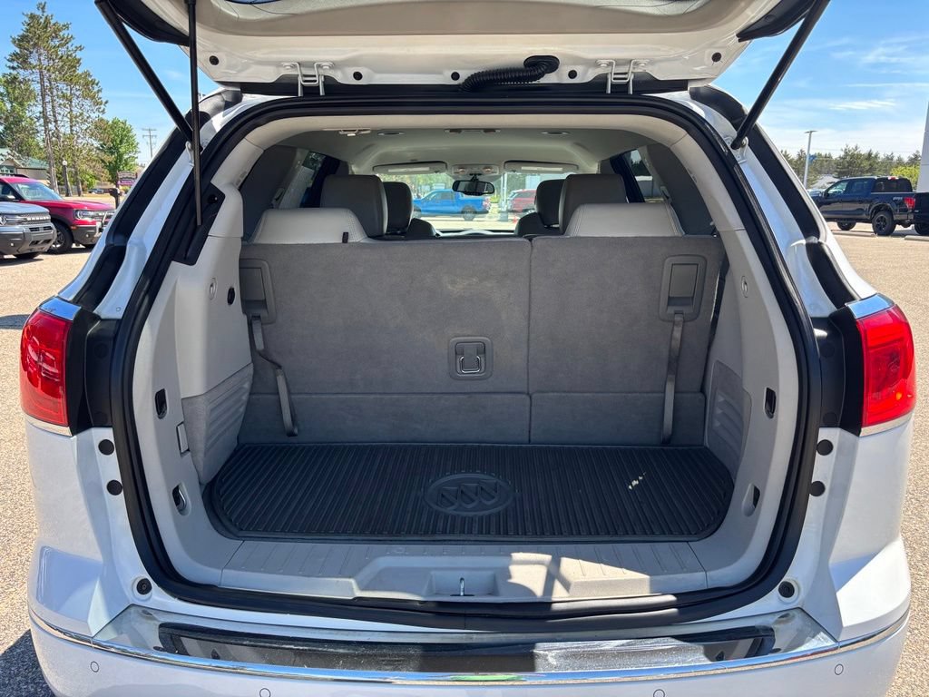 Used 2017 Buick Enclave Leather w/ Trailering Package FWD image 14
