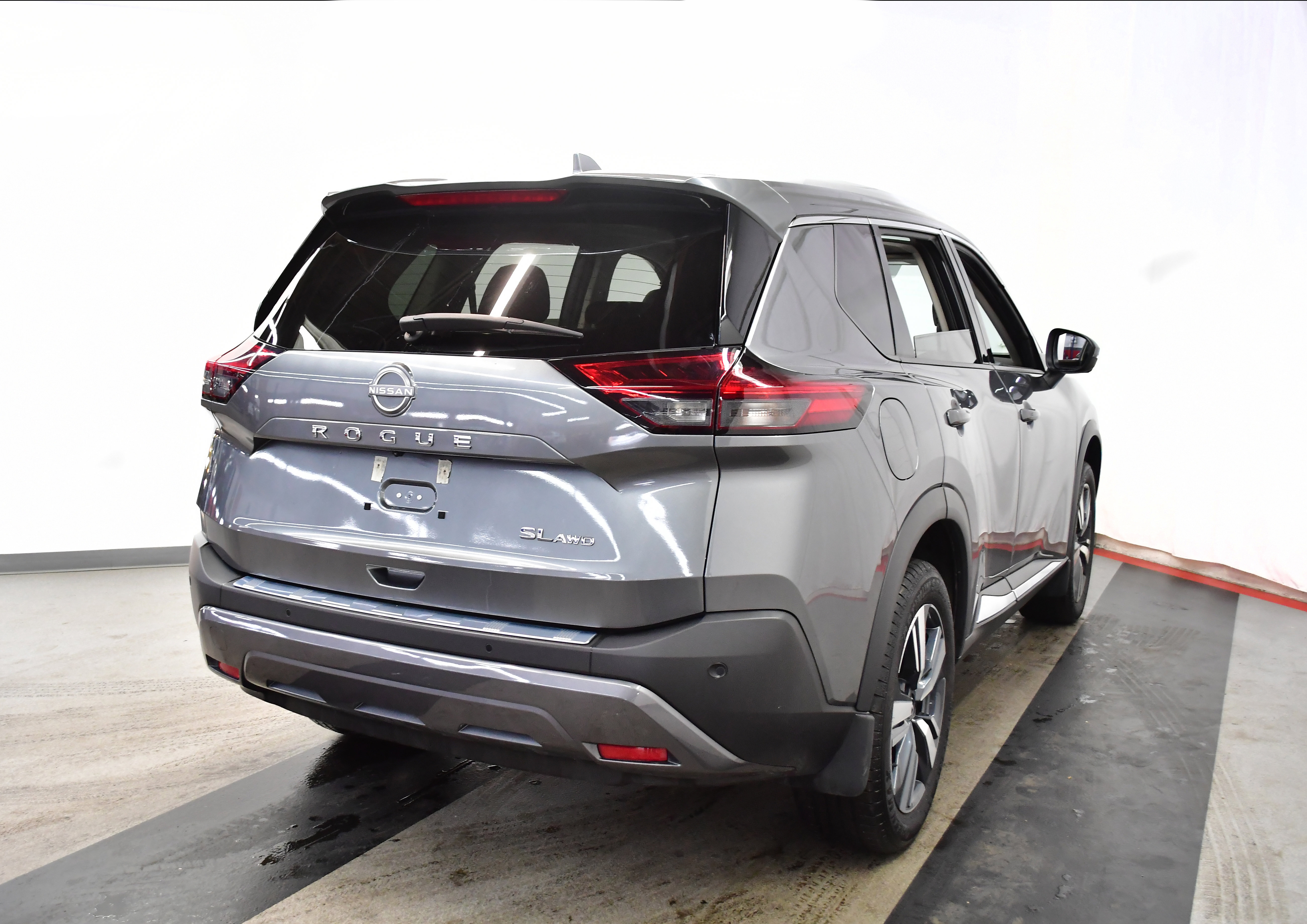 Used 2023 Nissan Rogue SL image 7