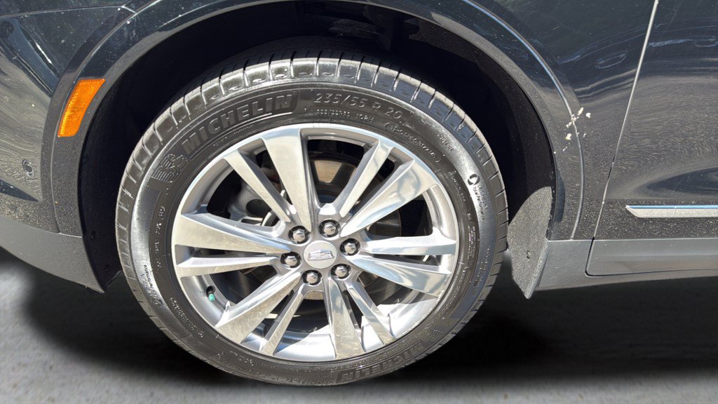 Certified 2024 Cadillac XT5 Premium Luxury w/ Technology Package AWD/4WD image 13