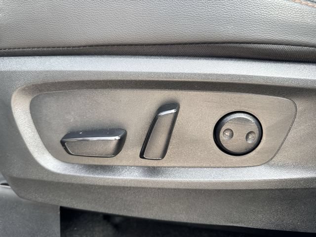 Used 2025 Nissan Pathfinder Rock Creek AWD/4WD image 12