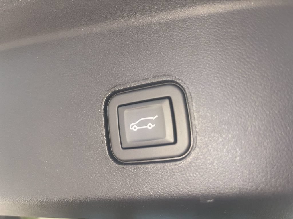 Certified 2024 Cadillac Lyriq Sport AWD/4WD image 5