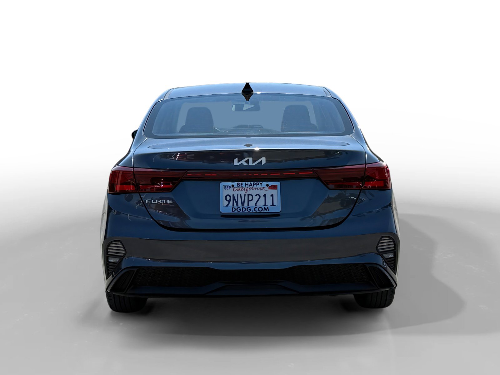 Used 2024 Kia Forte LXS w/ LXS Technology Package FWD image 4