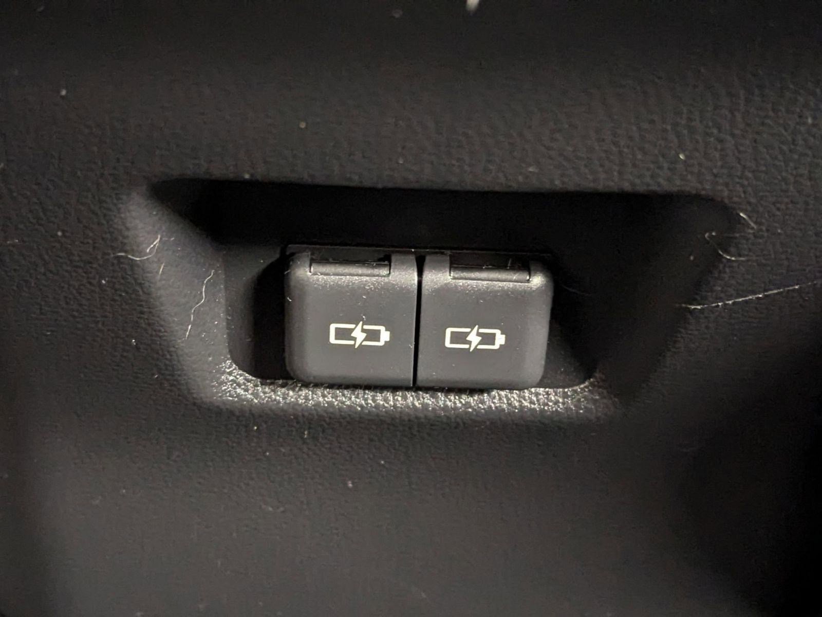 Used 2023 Toyota RAV4 XLE image 22