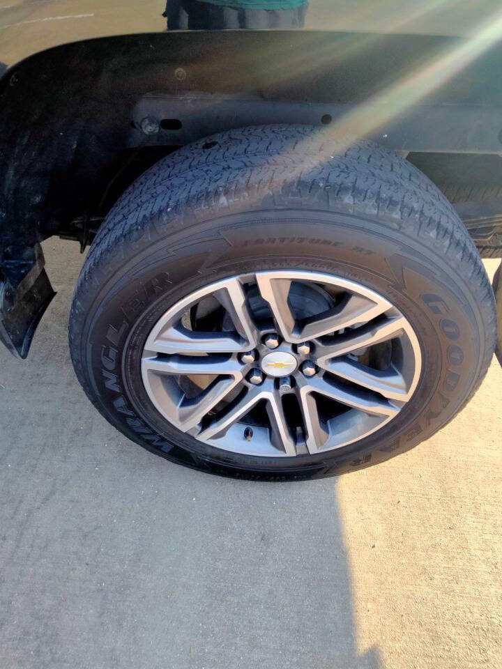 Used 2021 Chevrolet Colorado W/T w/ Custom Special Edition image 25