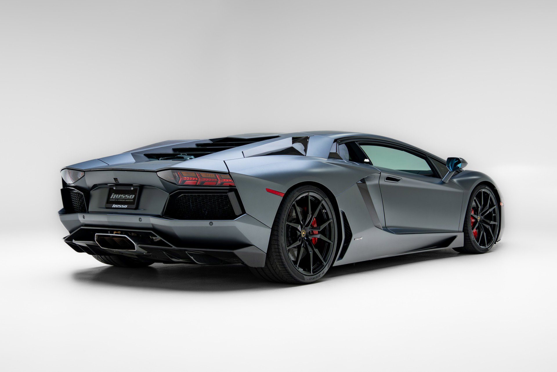 Used 2015 Lamborghini Aventador LP 700-4 AWD/4WD image 4