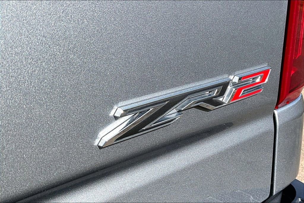 Used 2024 Chevrolet Silverado 1500 ZR2 image 11