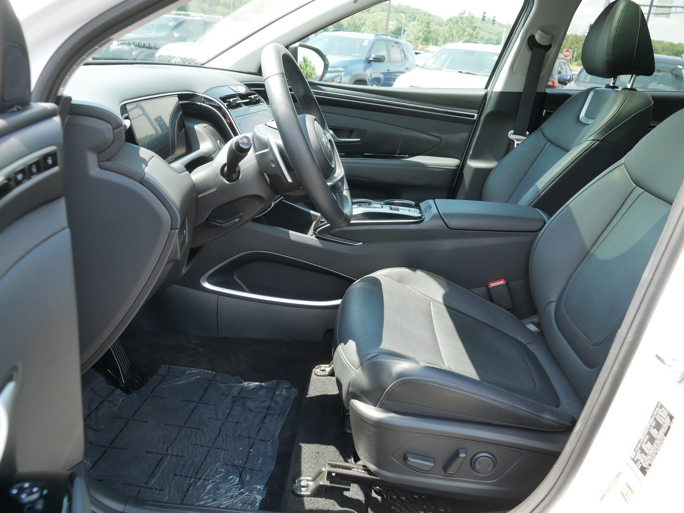 Used 2024 Hyundai Tucson Limited AWD/4WD image 12