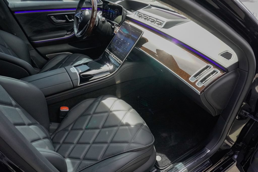 Used 2025 Mercedes-Benz Maybach S 680 4MATIC image 22