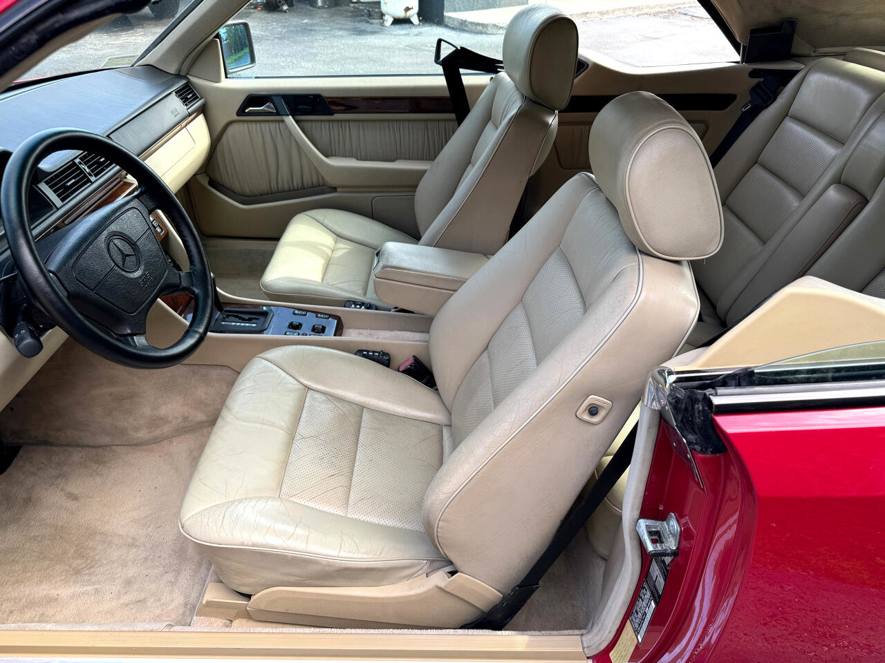 Used 1995 Mercedes-Benz E 320 Convertible image 19