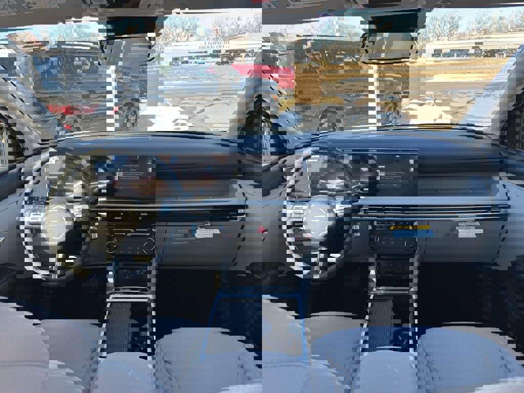 New 2026 Hyundai Tucson Blue SE image 11