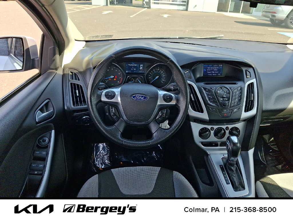 Used 2012 Ford Focus SE FWD image 13