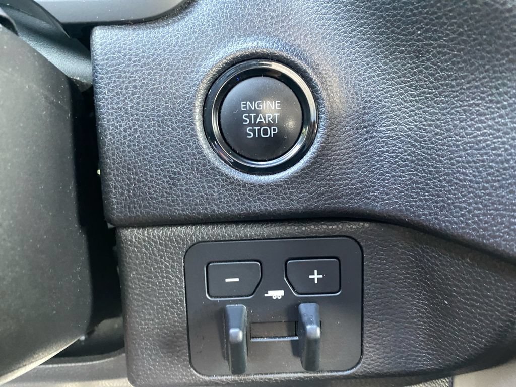 Used 2025 Toyota Tundra SR5 w/ SR5 Convenience Package RWD image 17