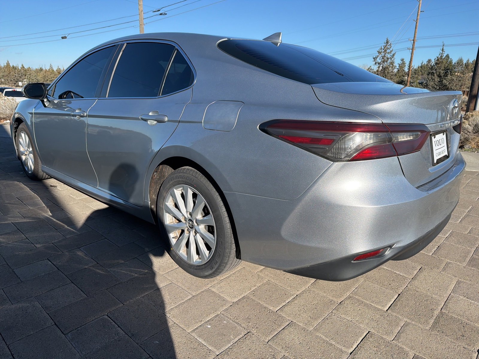 Used 2020 Toyota Camry LE image 4