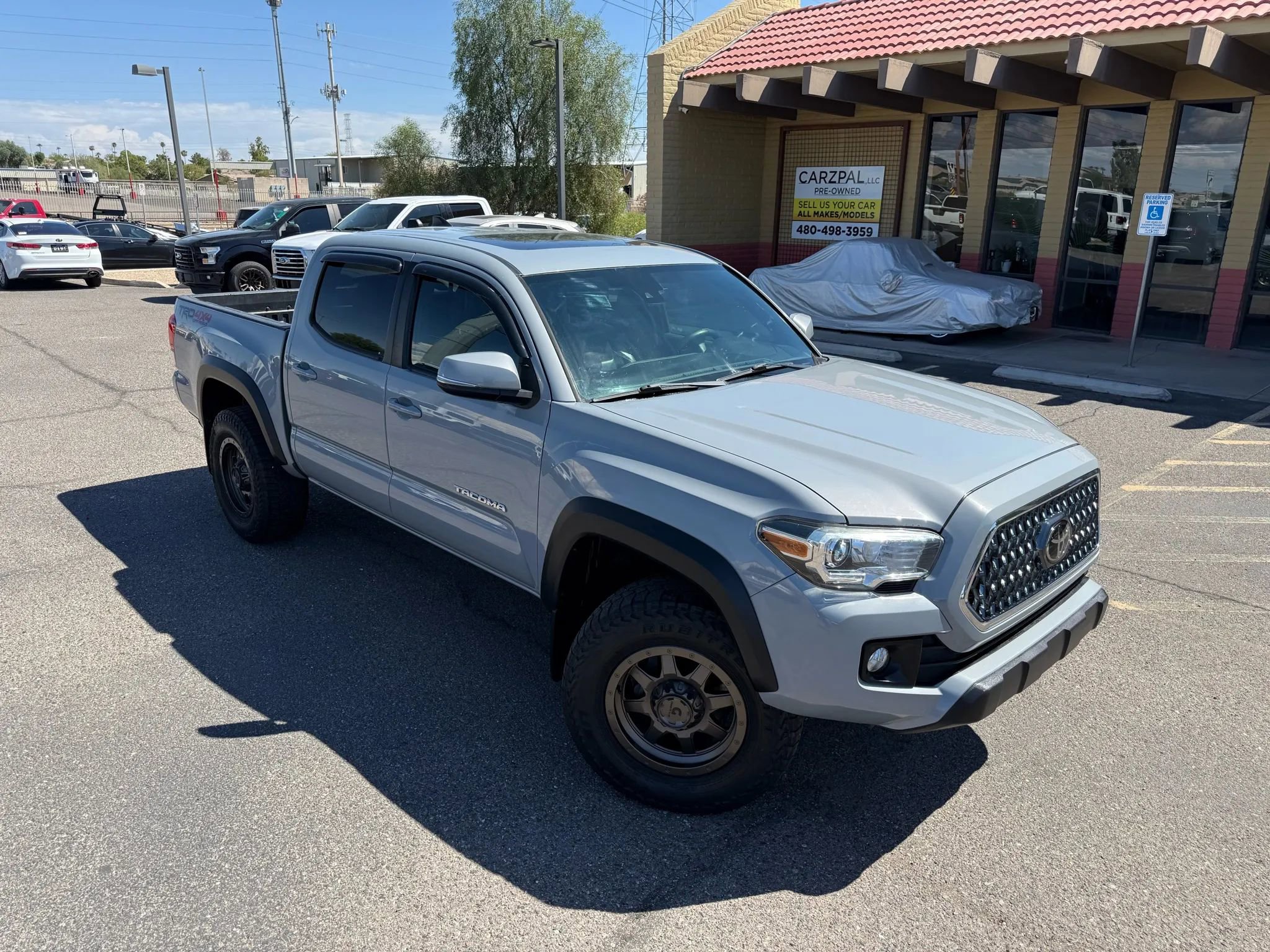 Used 2018 Toyota Tacoma TRD Off-Road w/ TRD Premium Off Road Package image 2