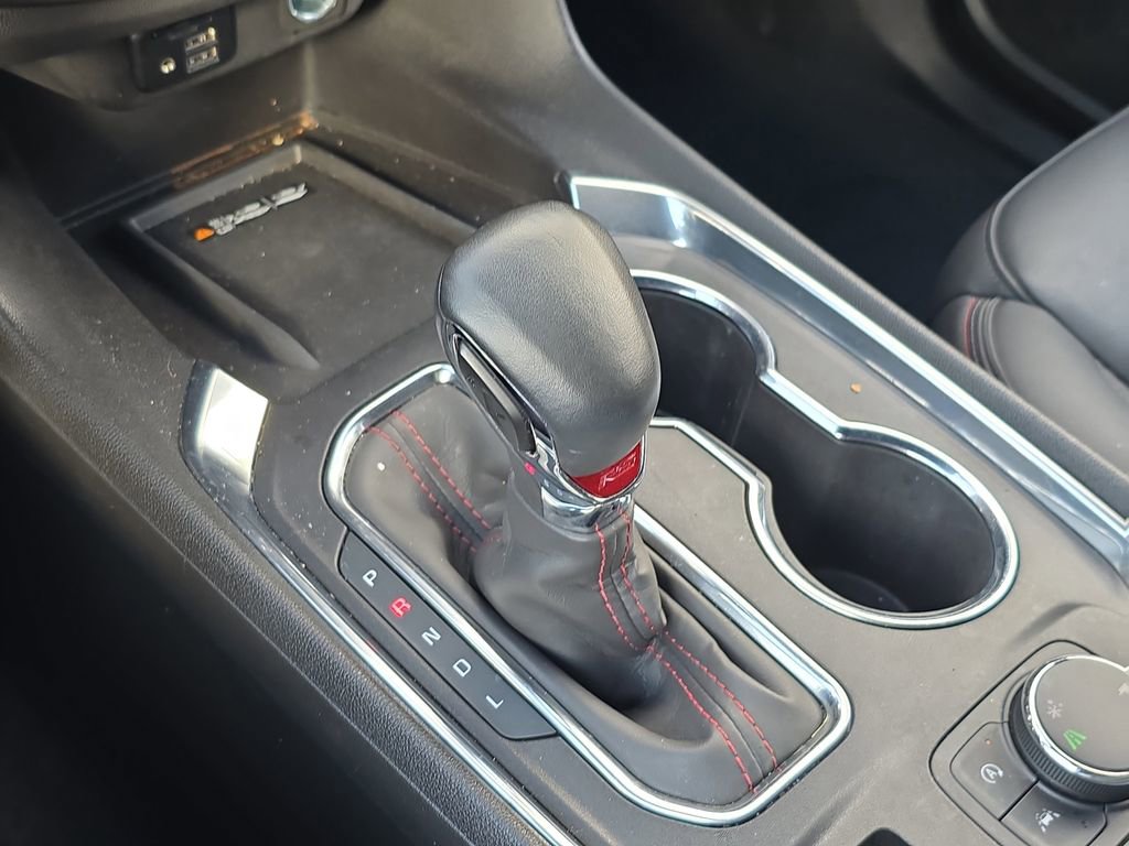 Used 2023 Chevrolet Traverse RS image 27