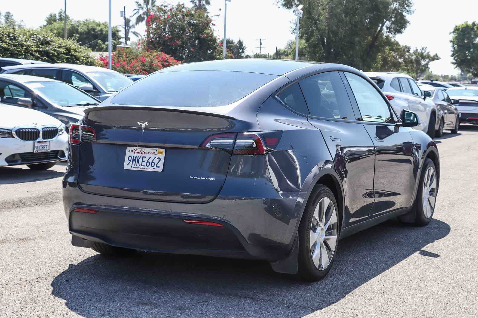 Used 2021 Tesla Model Y Long Range image 4