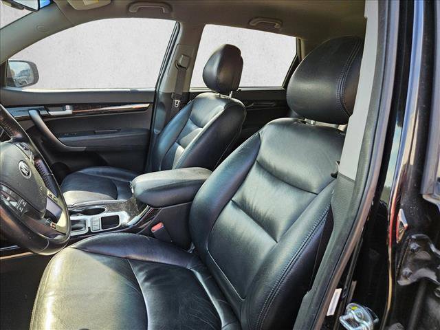 Used 2015 Kia Sorento LX image 17