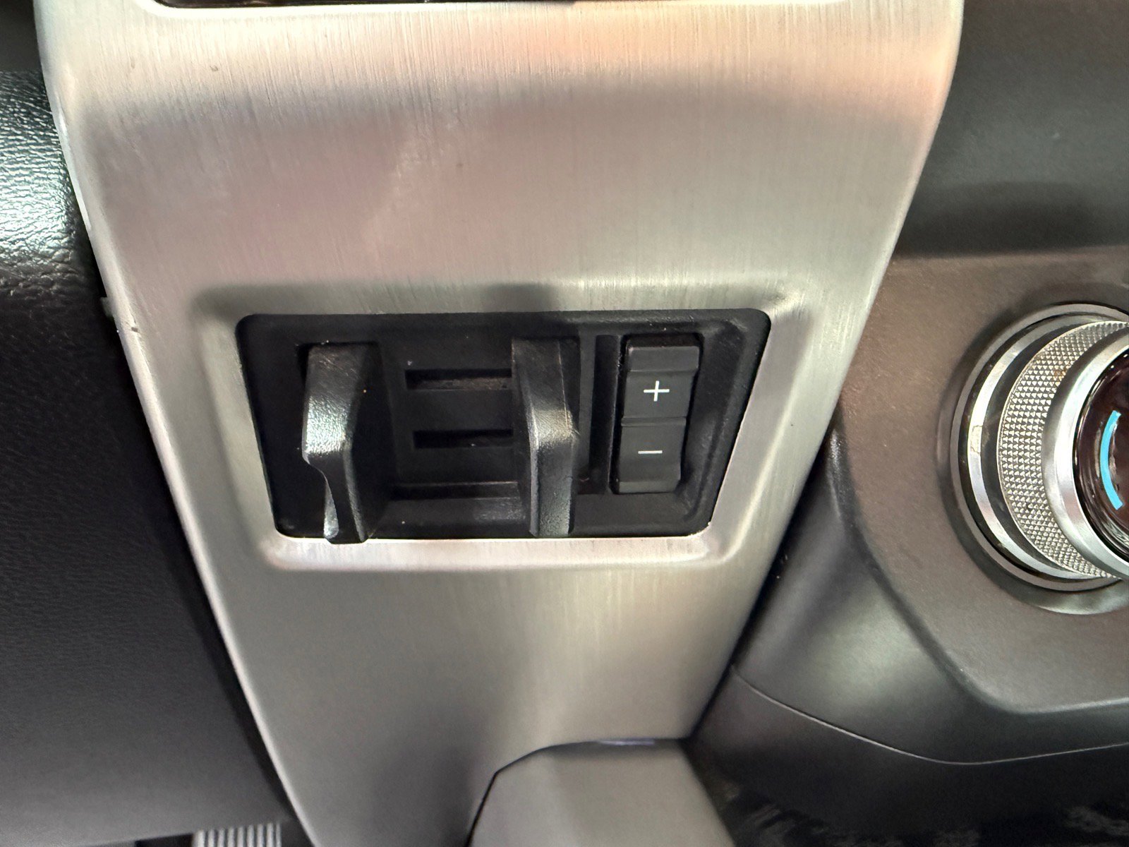 Used 2019 Ford F350 Platinum w/ Platinum Ultimate Package image 37