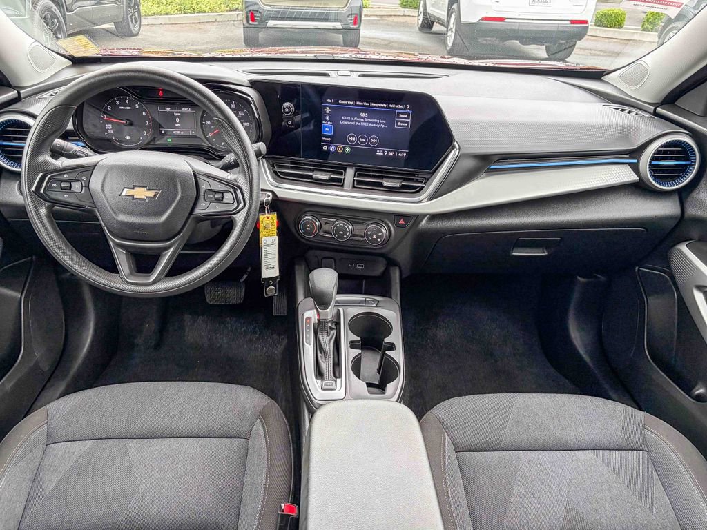 Used 2024 Chevrolet Trax LS image 14