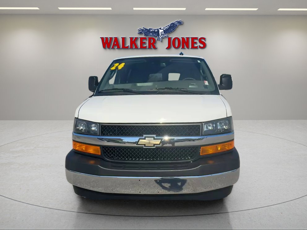 Used 2024 Chevrolet Express 3500 LT w/ LT Preferred Equipment Group RWD image 8