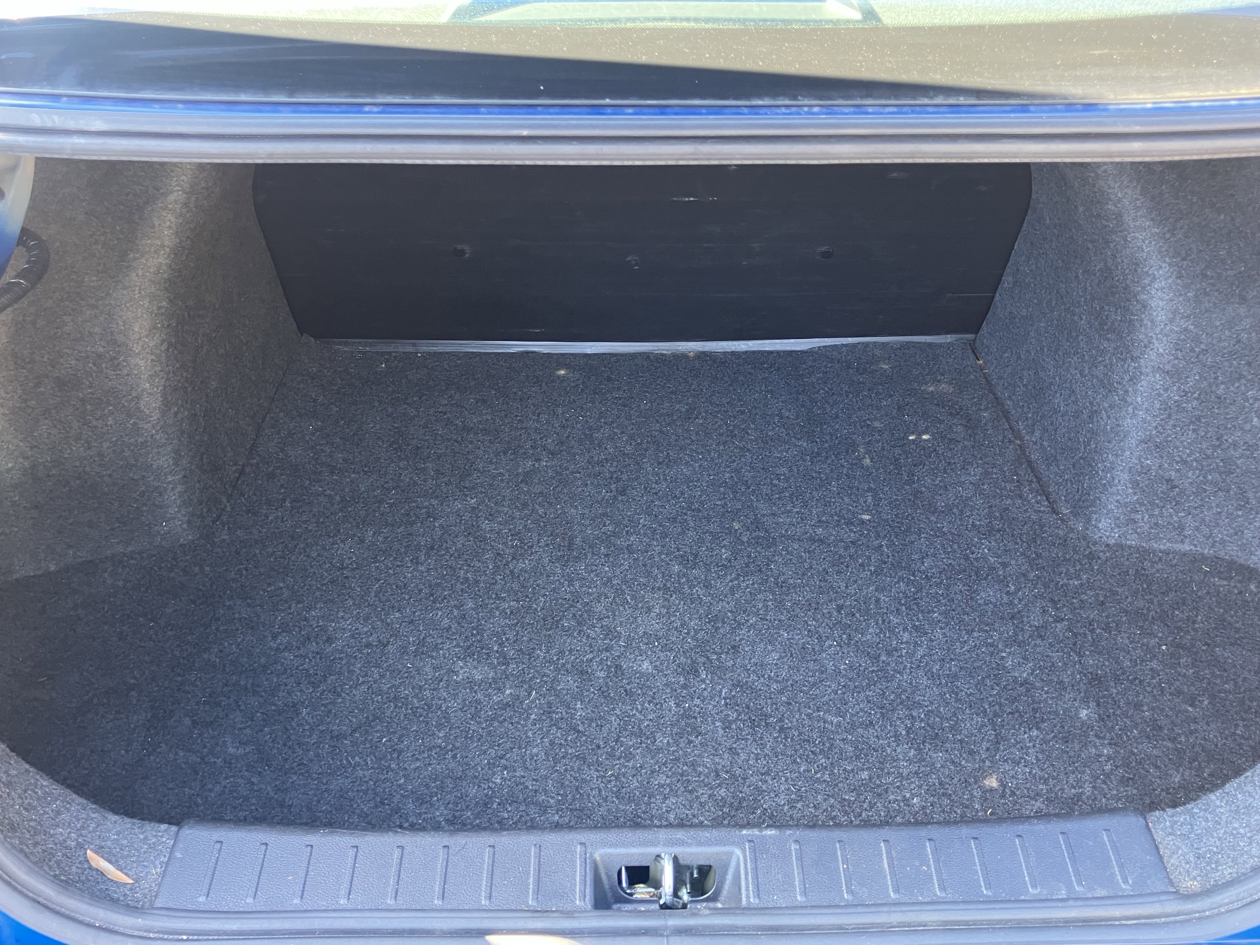 Used 2022 Nissan Versa S image 32