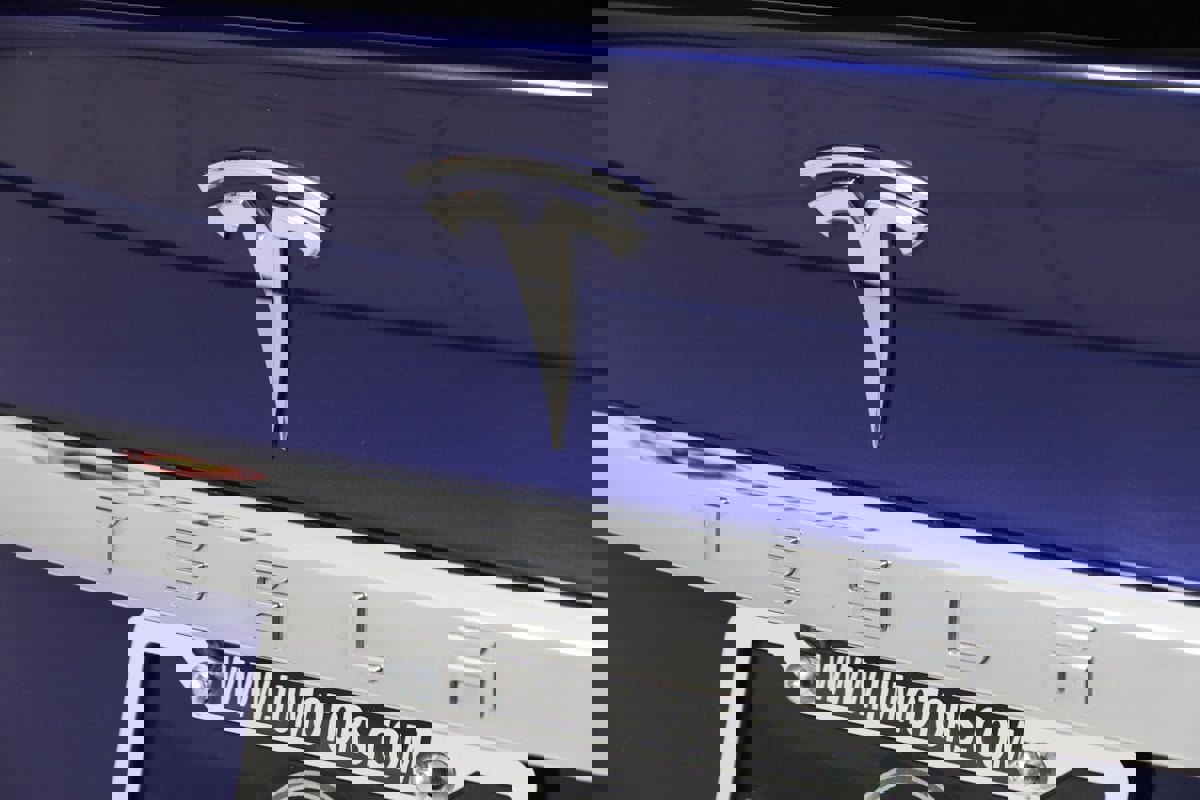 Used 2019 Tesla Model X 75D image 54