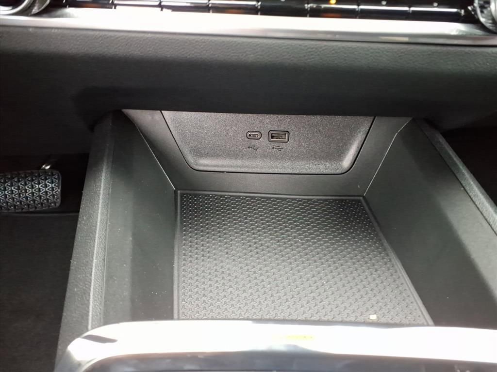 New 2026 Chevrolet Equinox RS w/ Convenience Package III FWD image 20